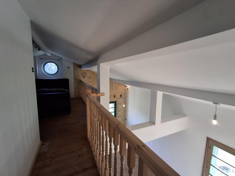 Maison traditionnelle - 160 m² - 6 pièces