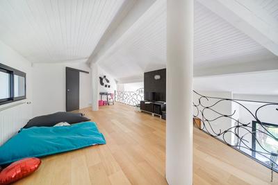 Maison d'architecte - 235 m² - 5 pièces