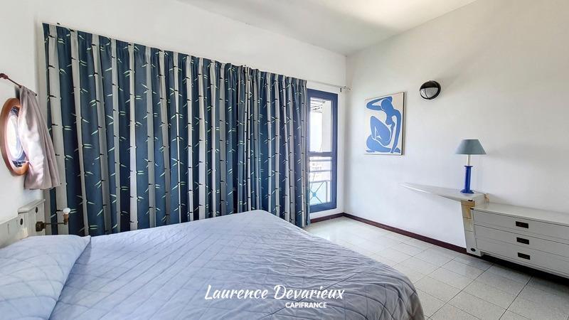 Immeuble - 1 130 m² - 22 pièces