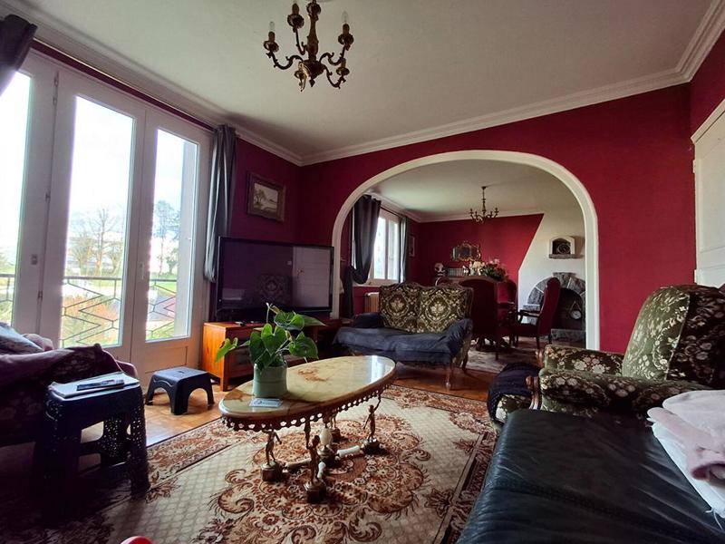 Maison - 148 m² - 7 pièces