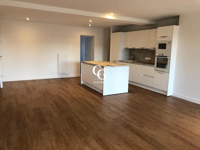 Appartement - 105 m² - 4 pièces