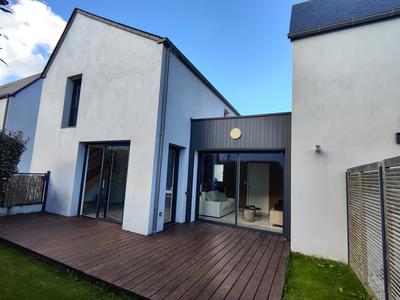 Maison - 86 m² - 4 pièces