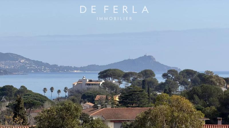 Maison - 196 m² - 7 pièces