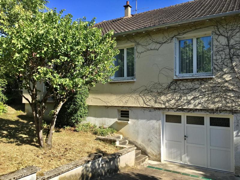 Maison - 95 m² - 5 pièces