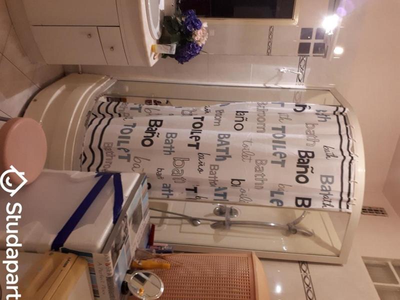 Chambre - 14 m² - 1 pièce