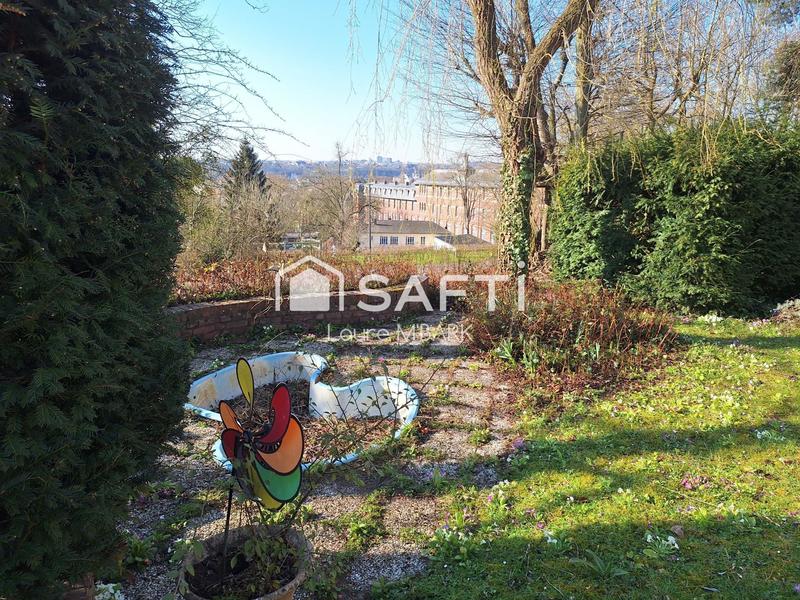 Maison - 169 m² - 11 pièces