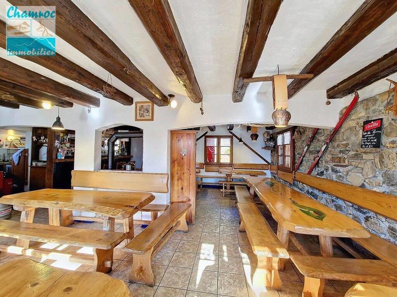 Local commercial - 100 m² - 3 pièces