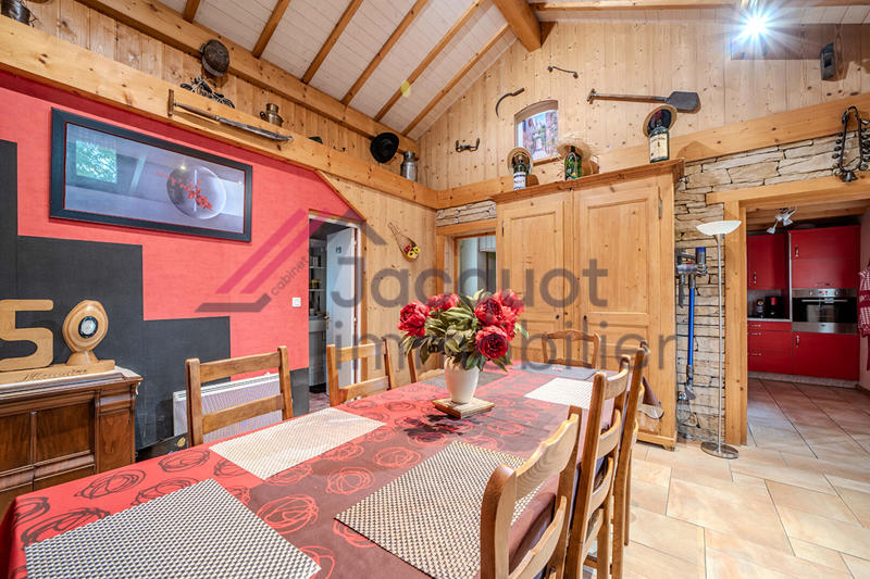 Maison - 81 m² - 4 pièces