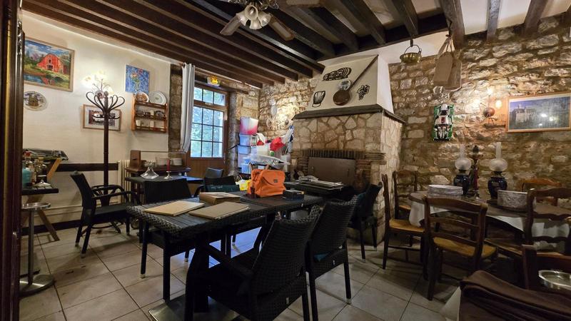 Immeuble - 140 m² - 6 pièces