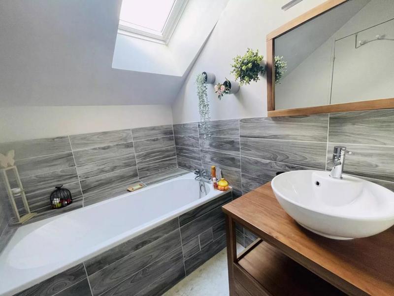 Maison de campagne - 210 m² - 8 pièces