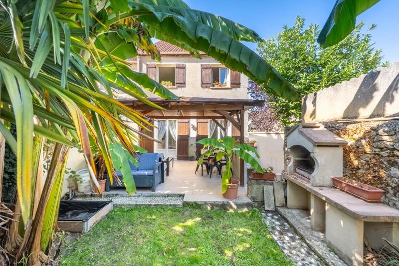 Maison - 118 m² - 4 pièces