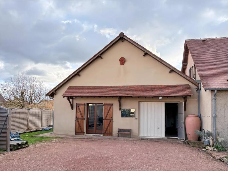 Maison - 220 m² - 7 pièces