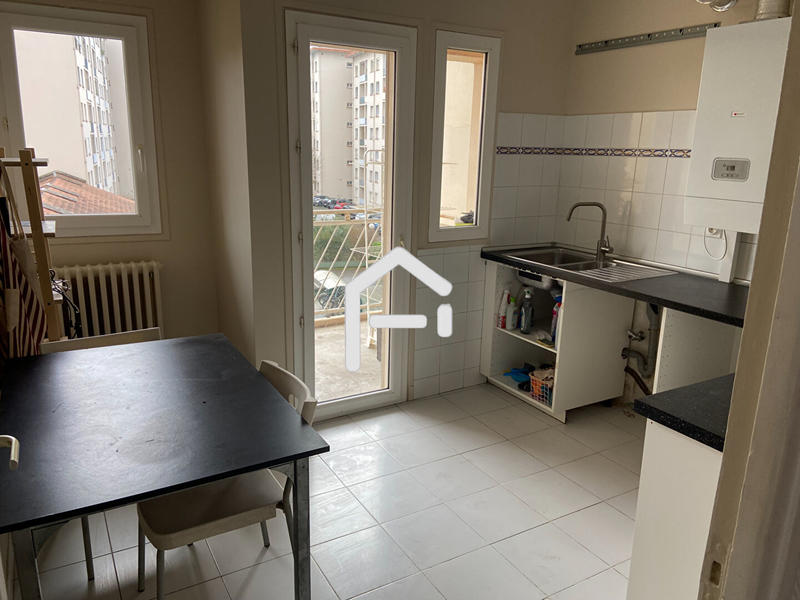 Appartement - 80 m² - 4 pièces