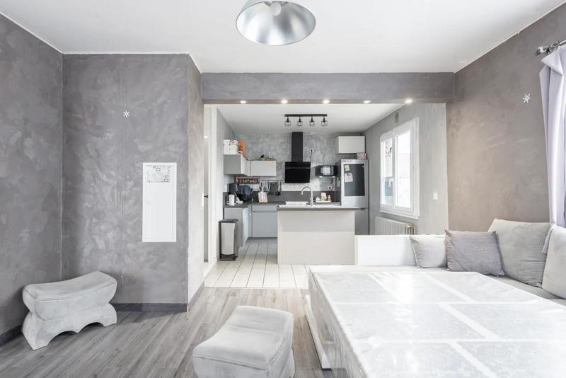 Maison de village - 94 m² - 5 pièces