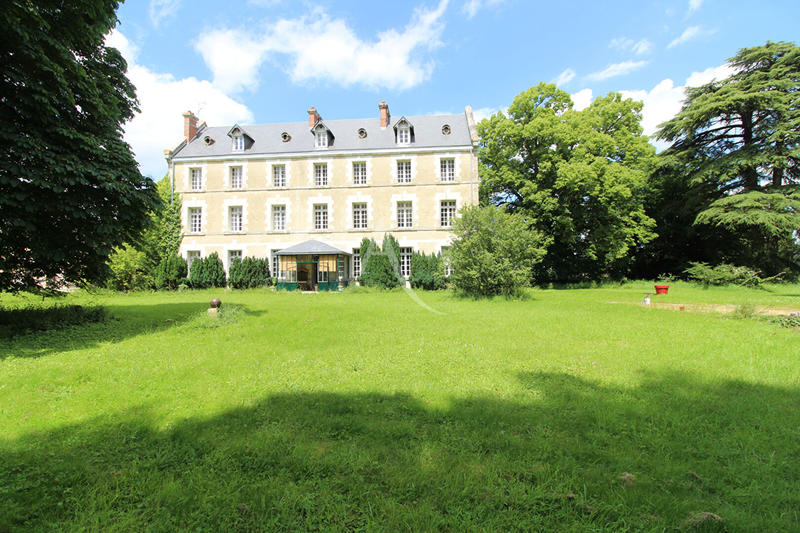 Château - 558 m² - 13 pièces
