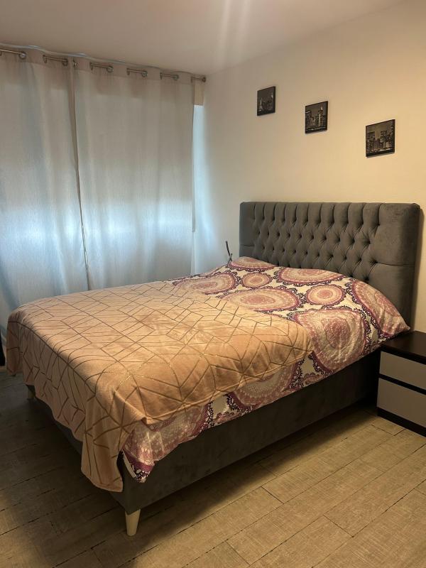 Appartement - 100 m² - 4 pièces