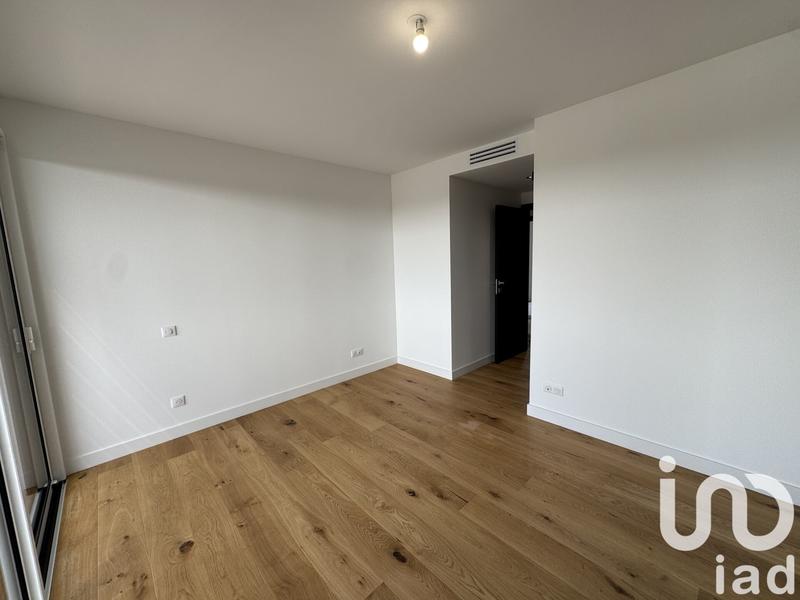 Appartement - 90 m² - 3 pièces