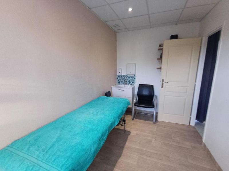 Local commercial - 37 m² - 4 pièces