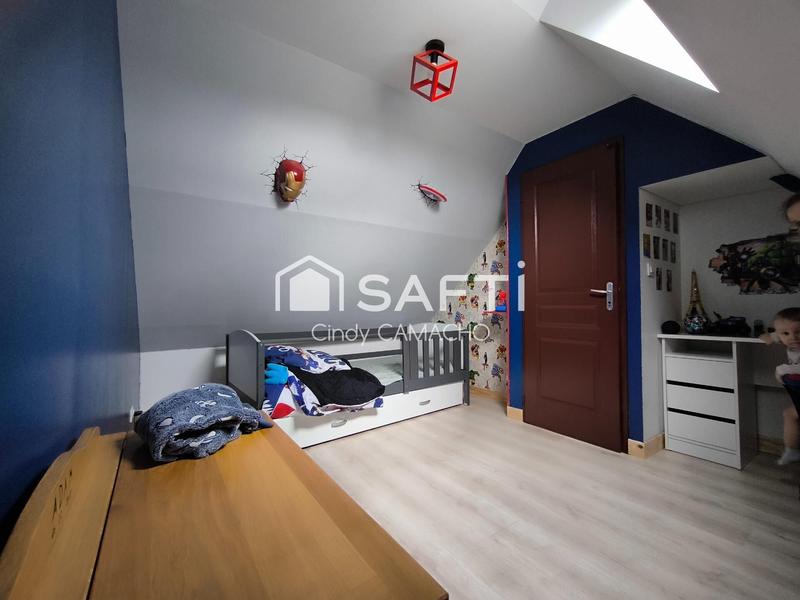 Maison - 80 m² - 8 pièces