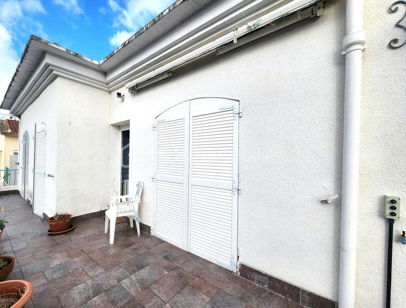 Villa - 182 m² - 6 pièces