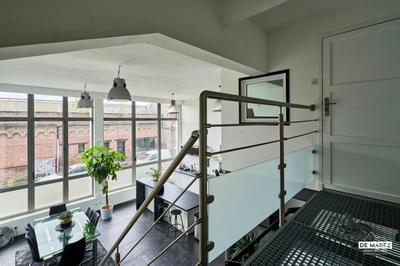 Loft - 104 m² - 3 pièces