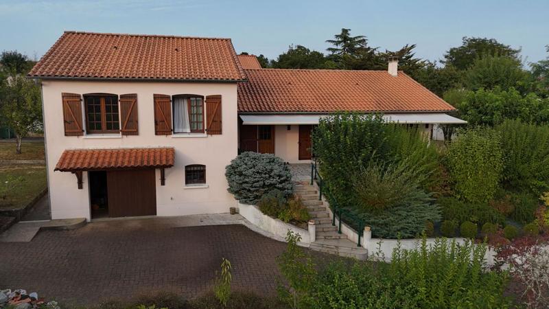 Maison - 128 m² - 5 pièces