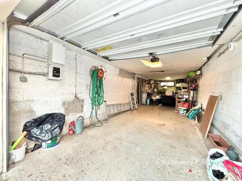 Maison traditionnelle - 90 m² - 5 pièces