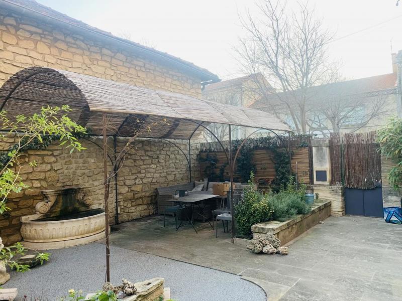 Maison - 252 m² - 9 pièces