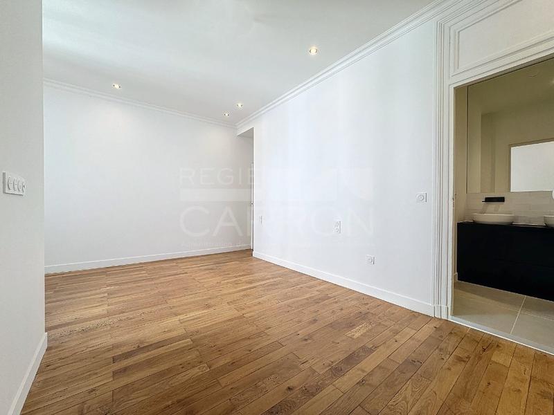 Appartement - 99 m² - 4 pièces
