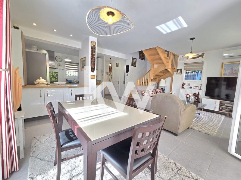 Maison - 110 m² - 5 pièces