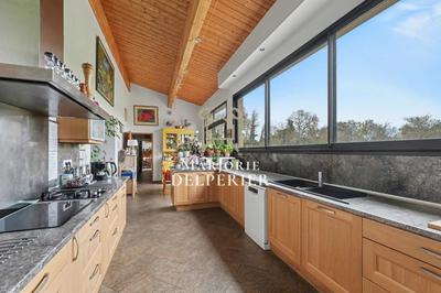 Maison - 422 m² - 10 pièces