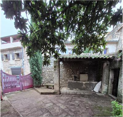 Maison de village - 255 m² - 6 pièces