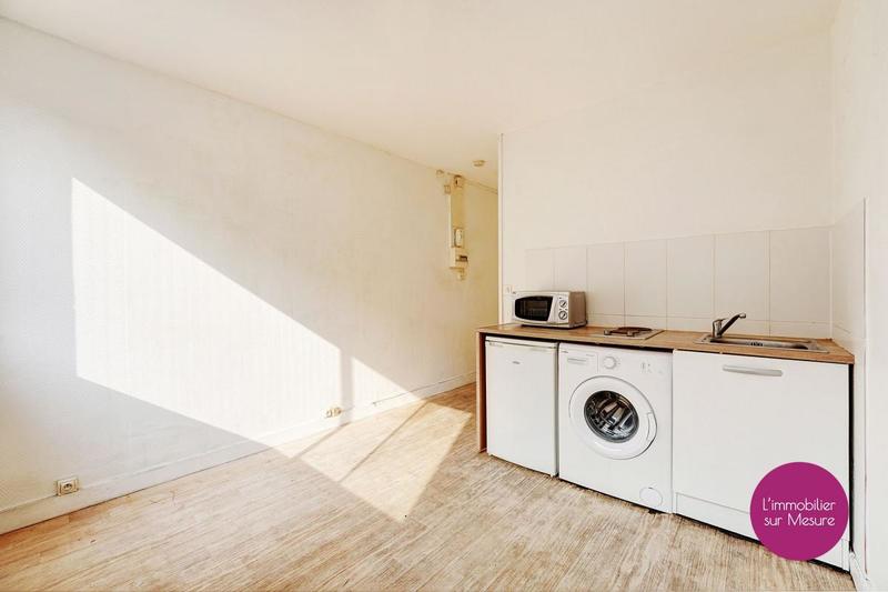 Studio - 14 m² - 1 pièce