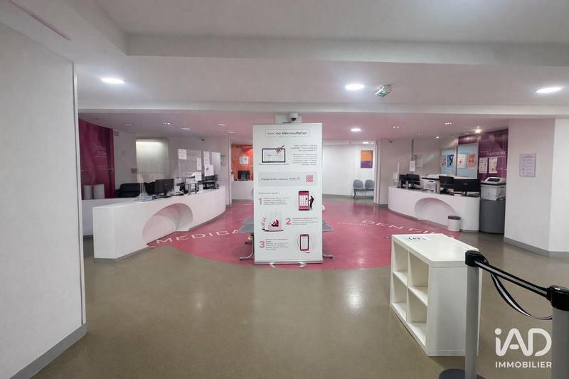 Local commercial - 1 330 m²