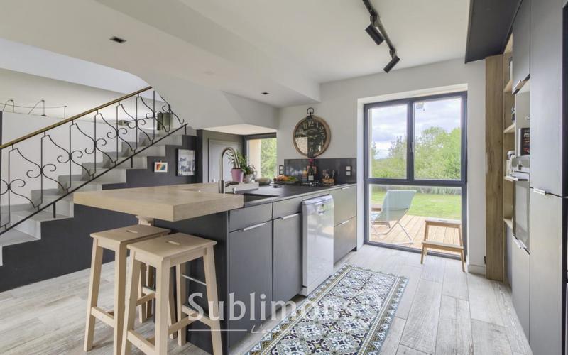 Maison en pierre - 165 m² - 5 pièces