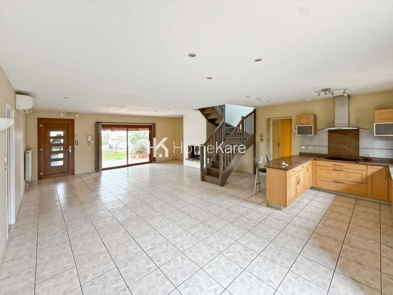 Villa - 150 m² - 6 pièces