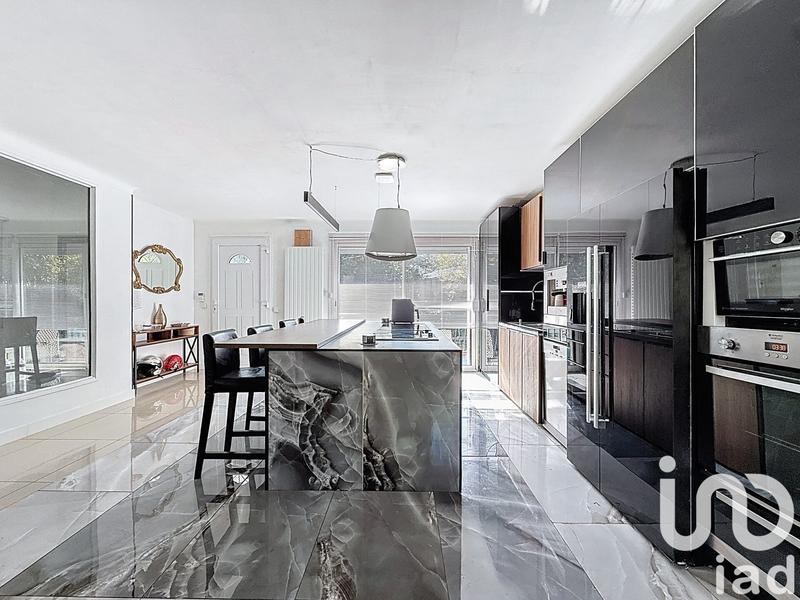 Maison - 134 m² - 6 pièces