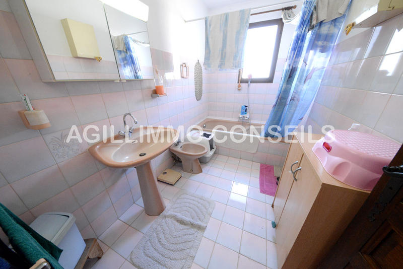 Villa - 100 m² - 4 pièces