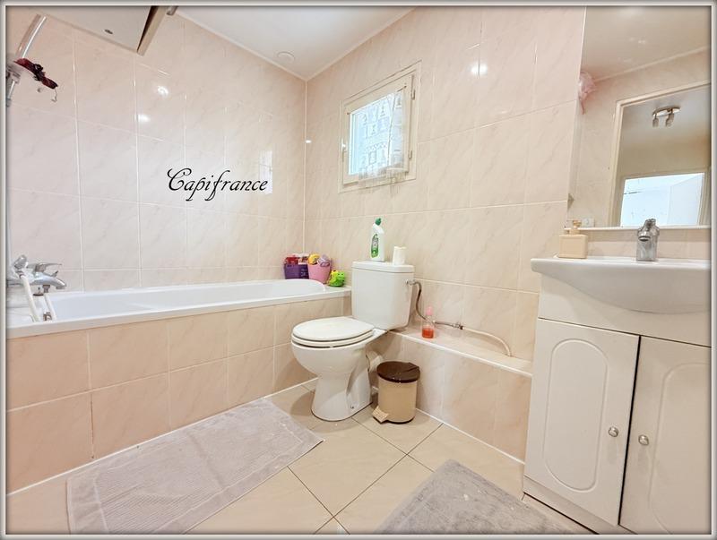 Maison - 106 m² - 6 pièces