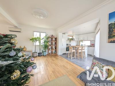 Maison - 101 m² - 6 pièces