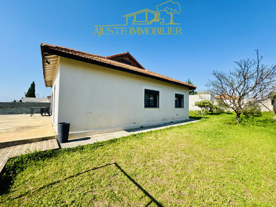 Maison - 96 m² - 4 pièces