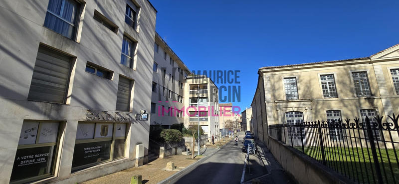 Appartement - 95 m² - 5 pièces