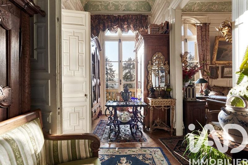 Maison - 338 m² - 14 pièces