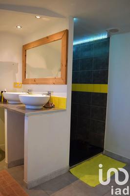 Maison - 195 m² - 7 pièces