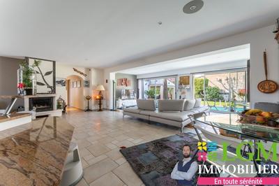 Maison - 181 m² - 4 pièces