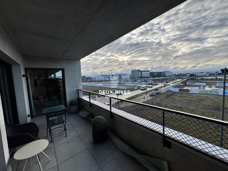 Appartement - 96 m² - 4 pièces