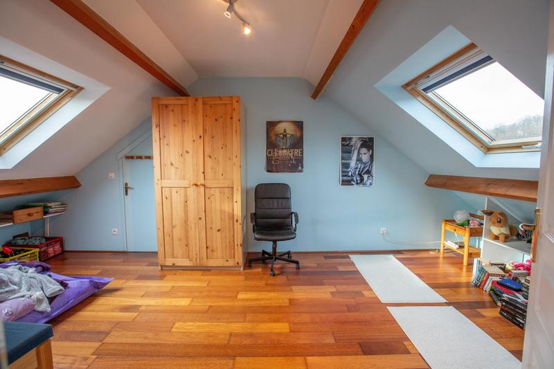 Maison - 205 m² - 8 pièces