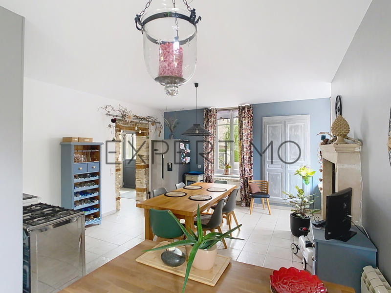 Maison - 159 m² - 7 pièces