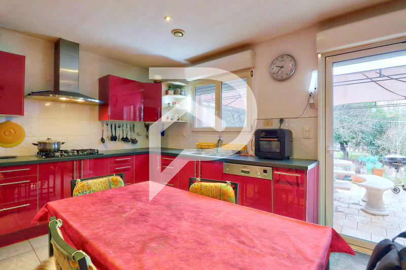 Villa - 170 m² - 6 pièces