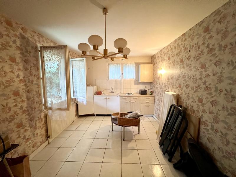 Maison - 200 m² - 6 pièces